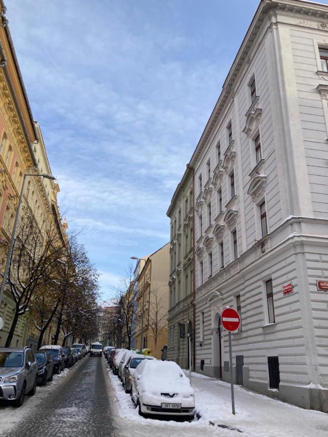 Apartment Jana Masaryka Prague Exterior photo